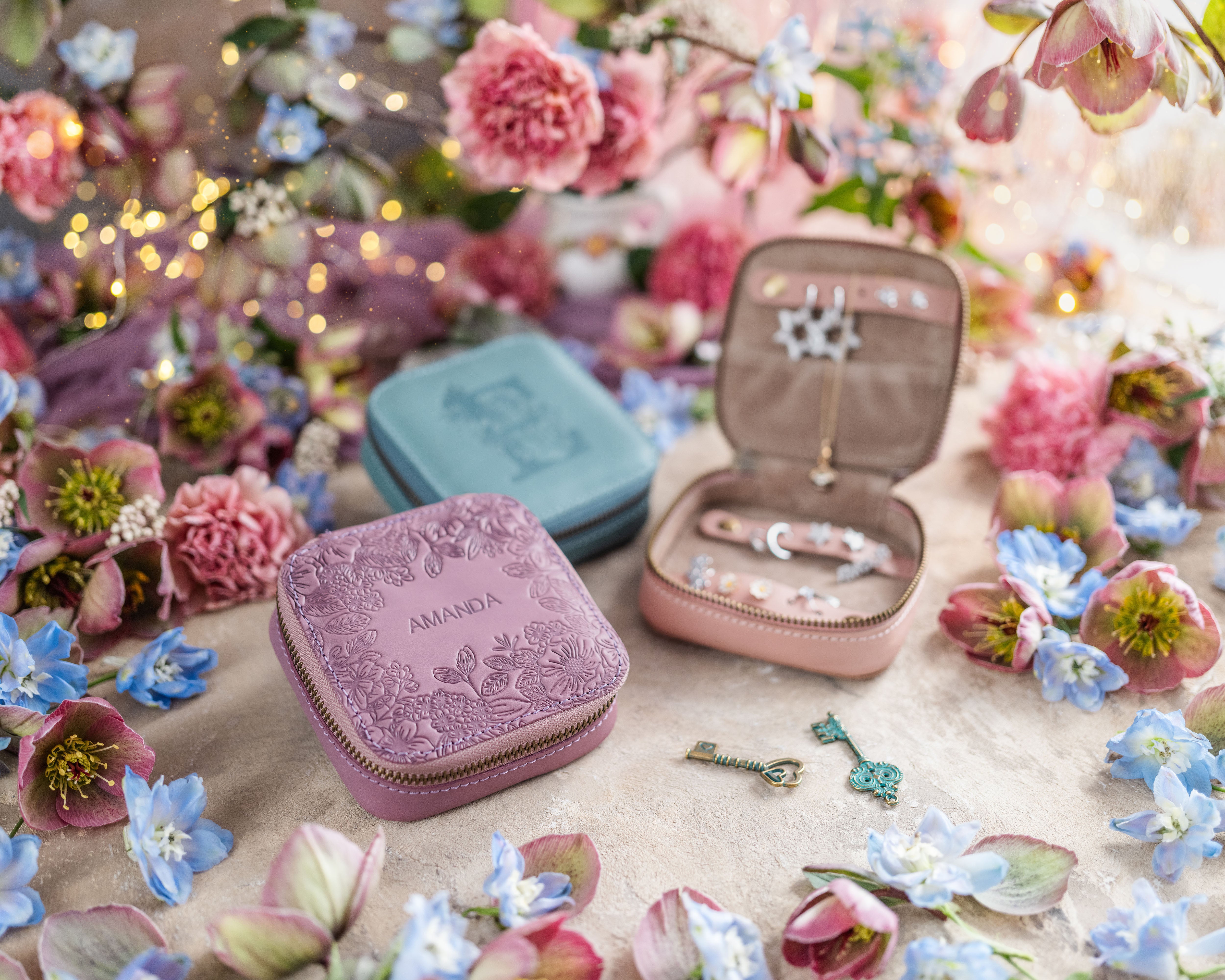Personalized leather jewelry box