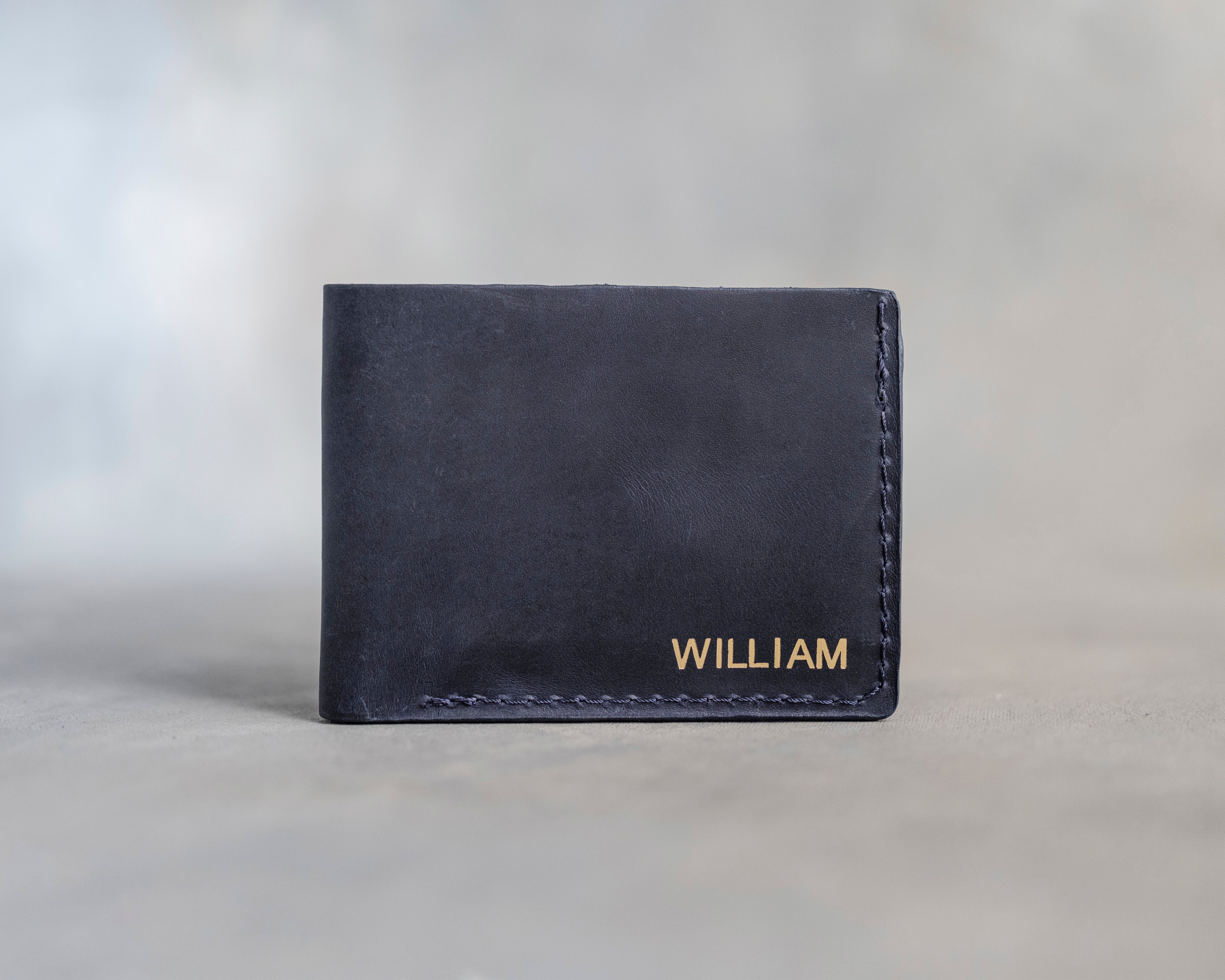 Personalized horizontal wallet