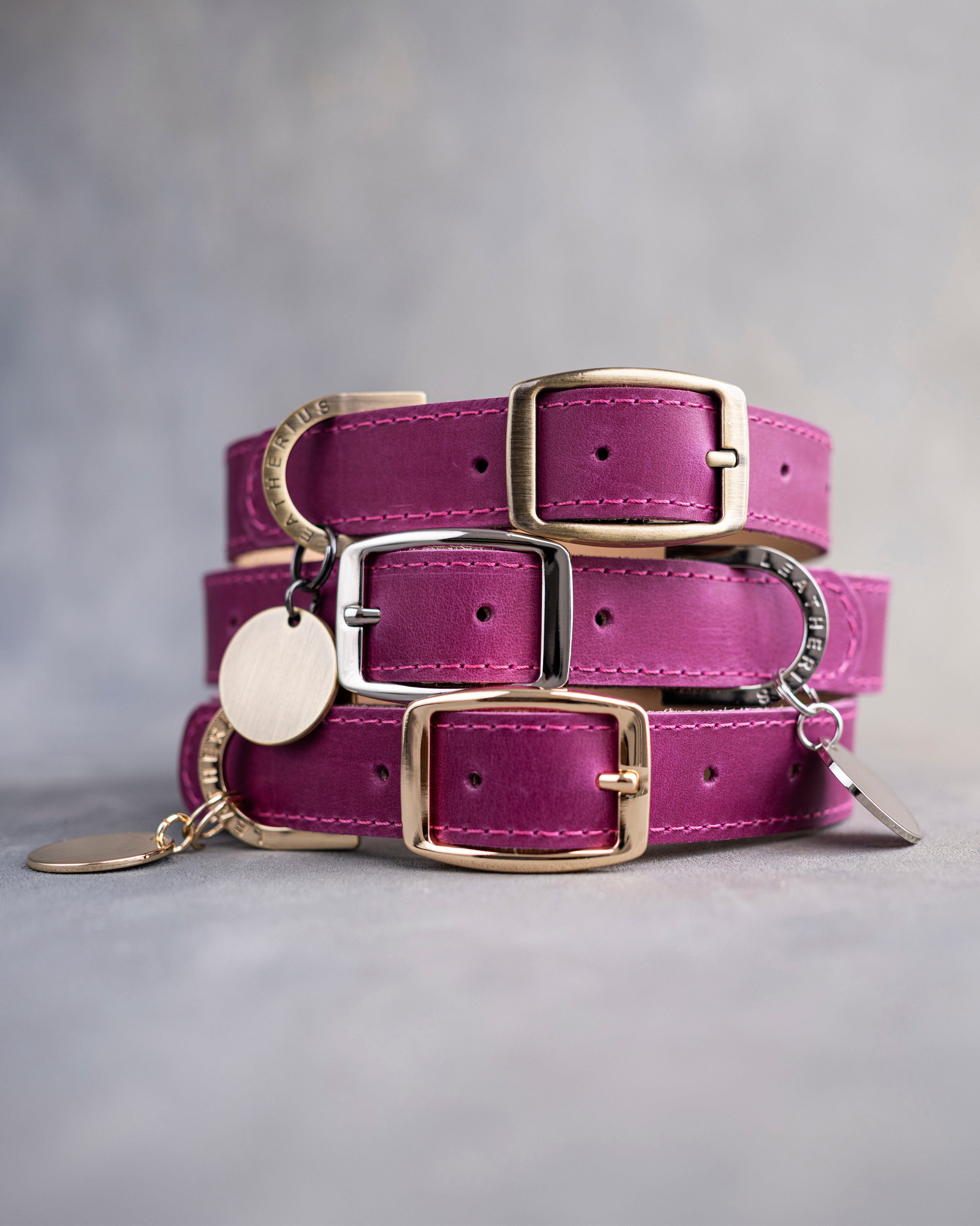 Dog Collar in Fuchsia leather with classy pin buckle