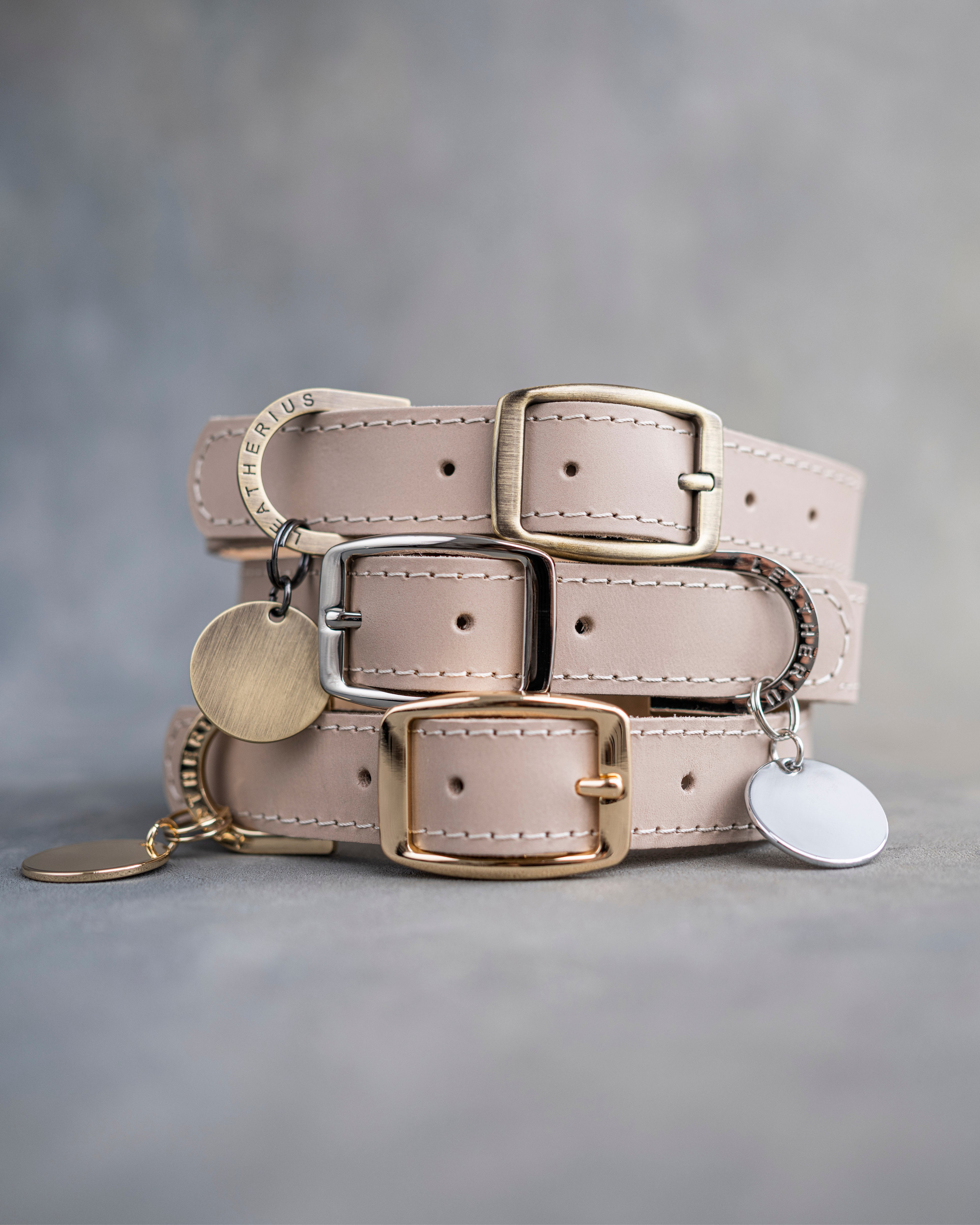 Dog Collar in Gray Sand leather with classy pin buckle