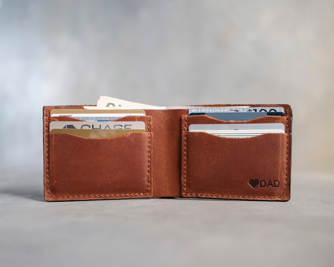 Personalized horizontal wallet