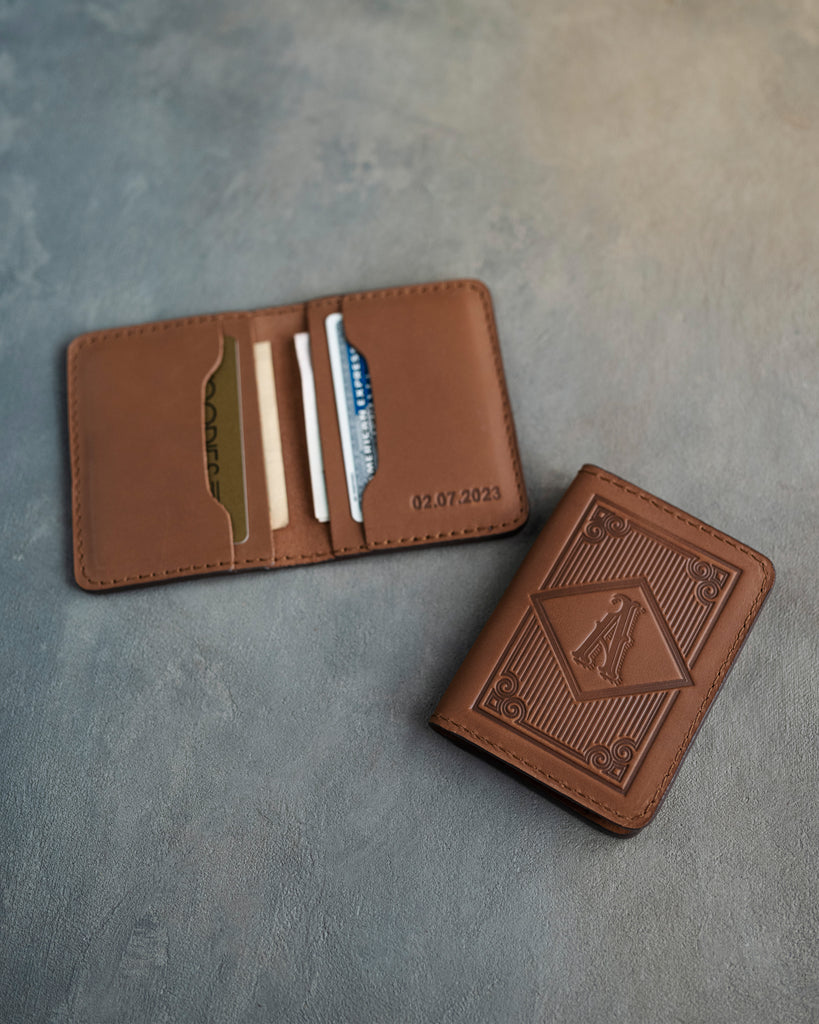 Initial card wallet