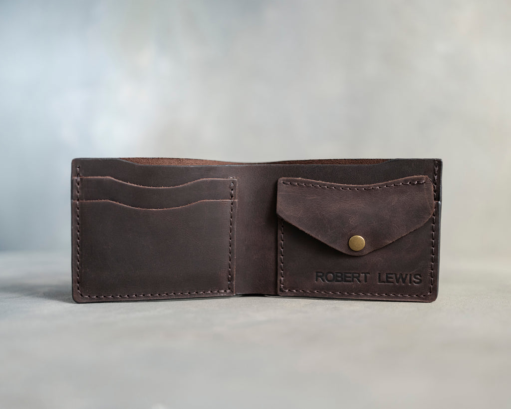 Personalized horizontal wallet