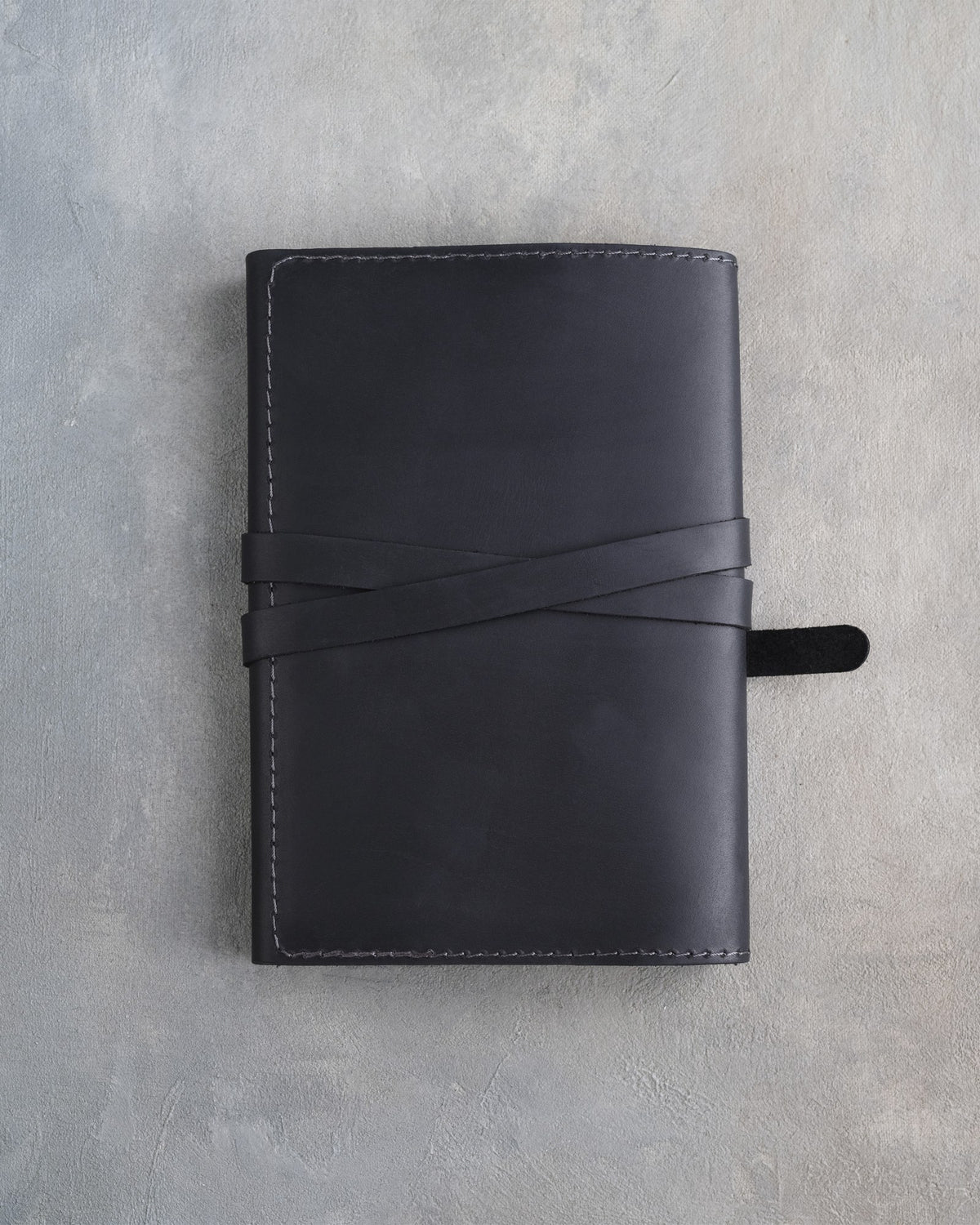 Black leather journal, Medium size, back