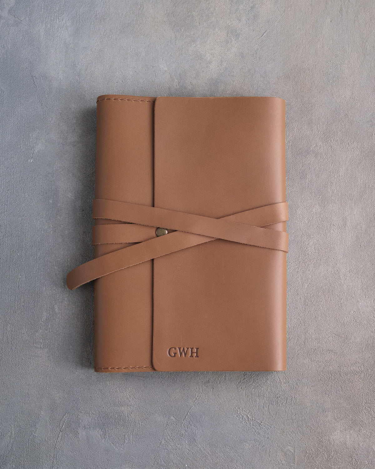Caramel leather journal, Medium size, front with a debossed name