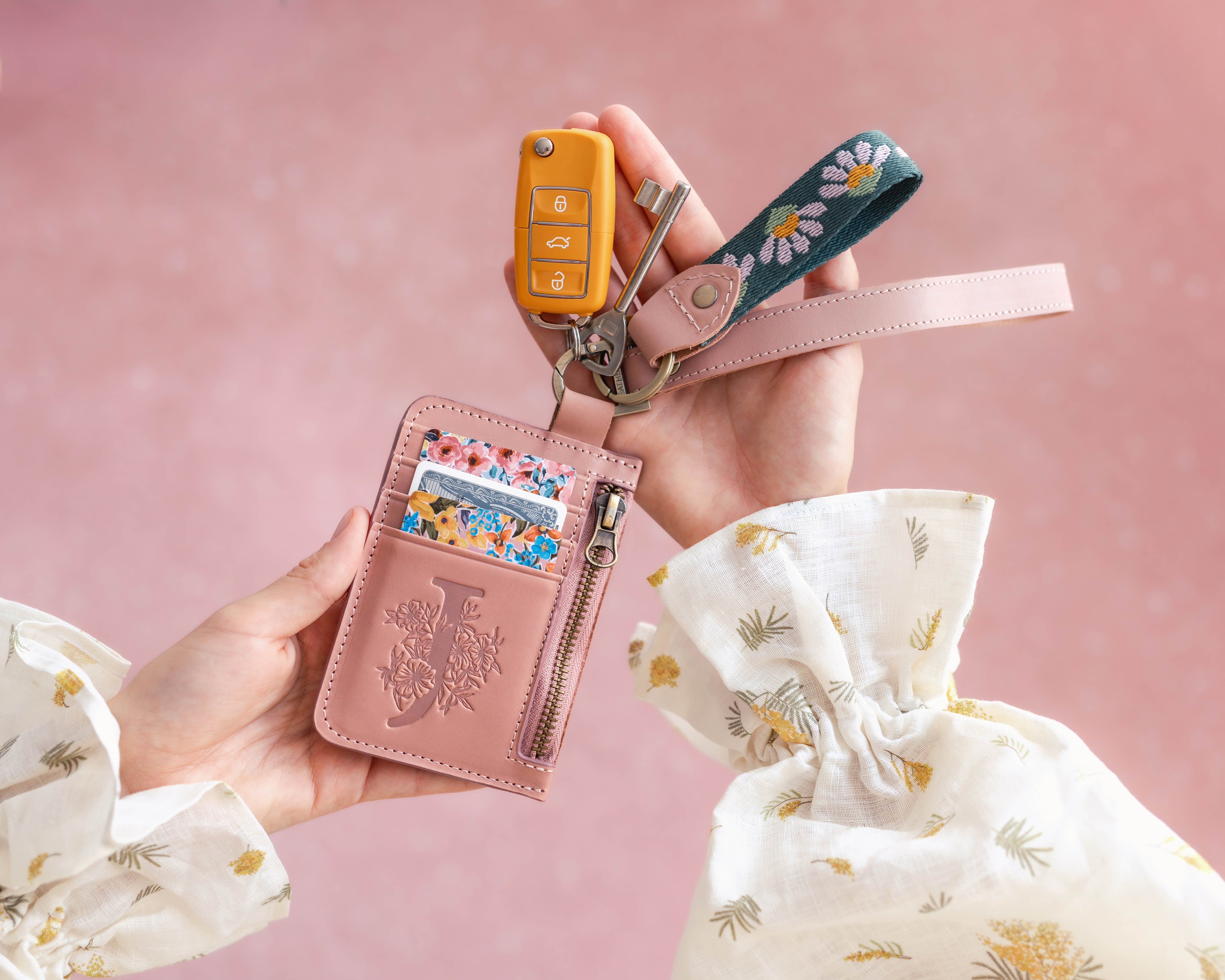 Leather womens wallet keychain