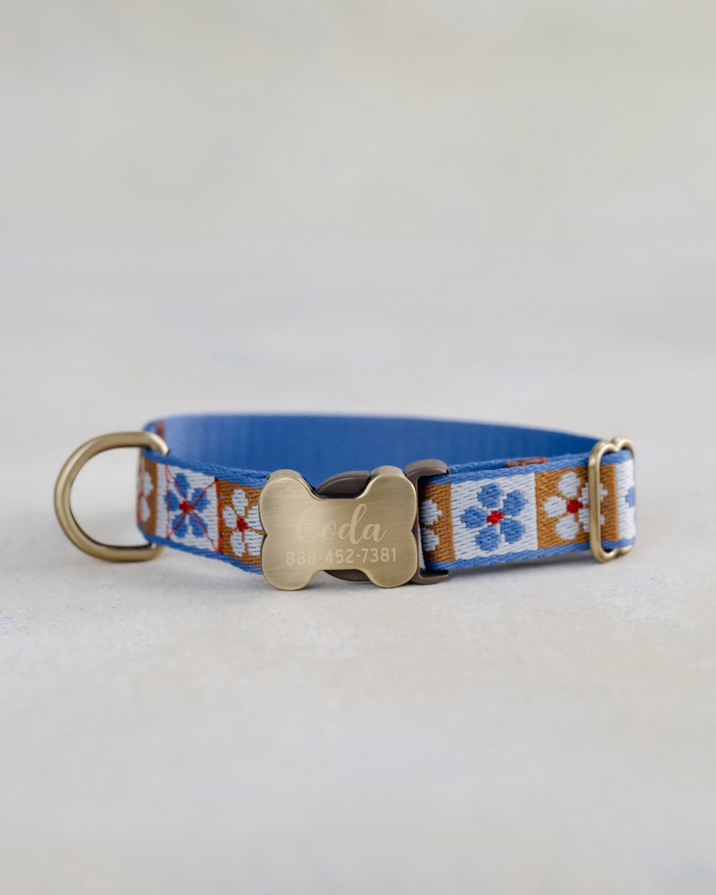 Majestic Flowers Webbing Dog Collar