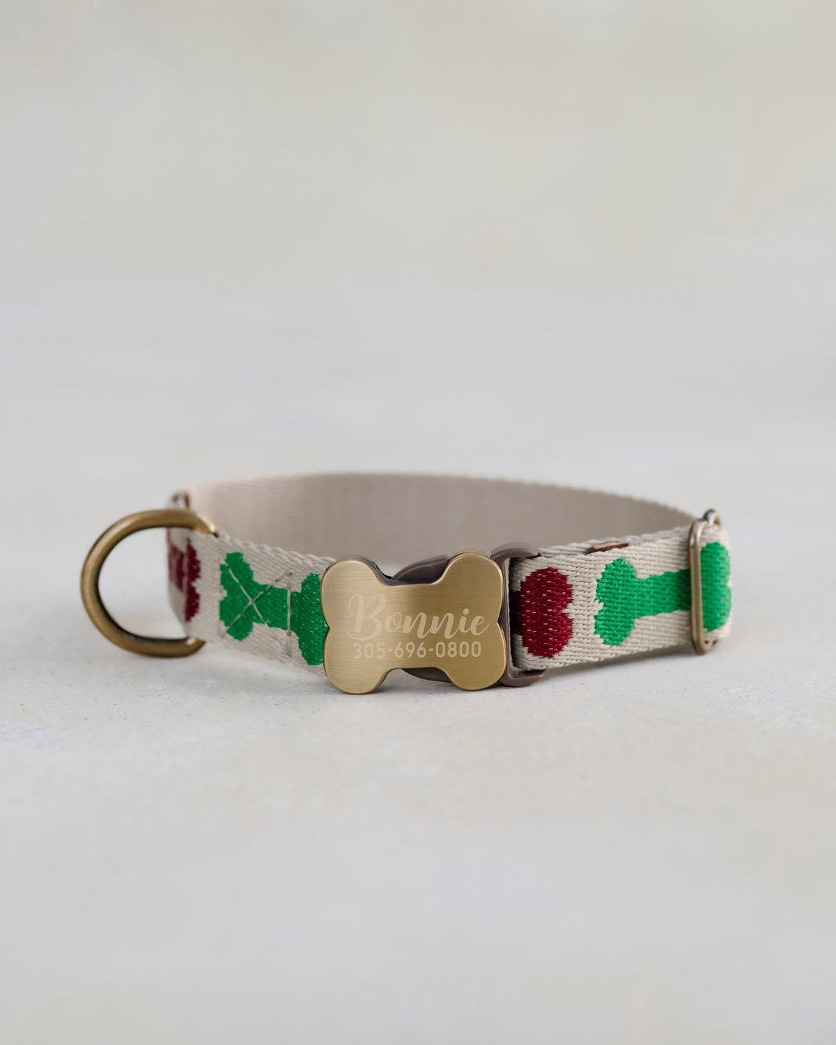 Dog Bone Pattern Collar, personalized Dog Bones webbing collar No. 5 with an engraved bone buckle