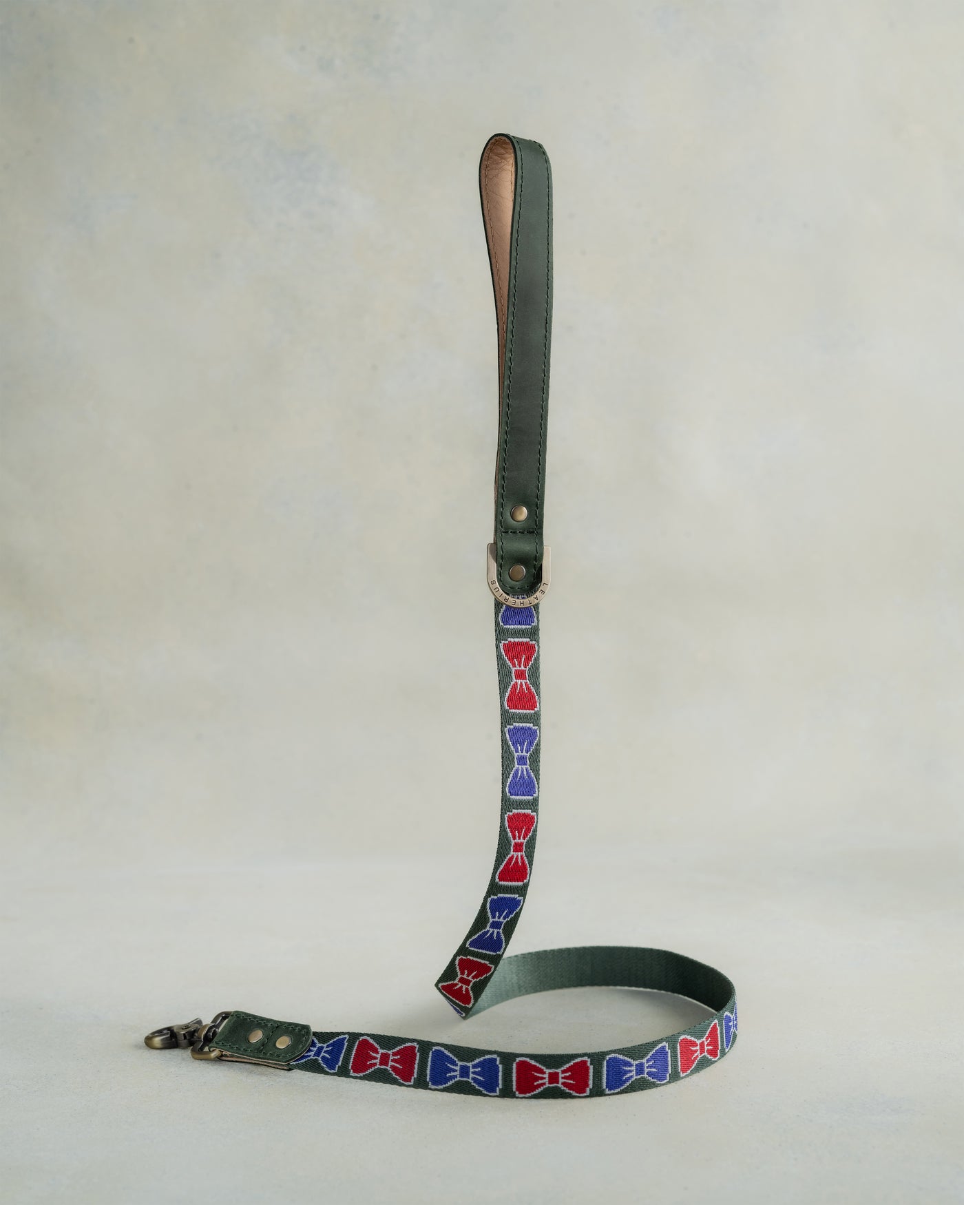 Webbing dog collar bow pattern green
