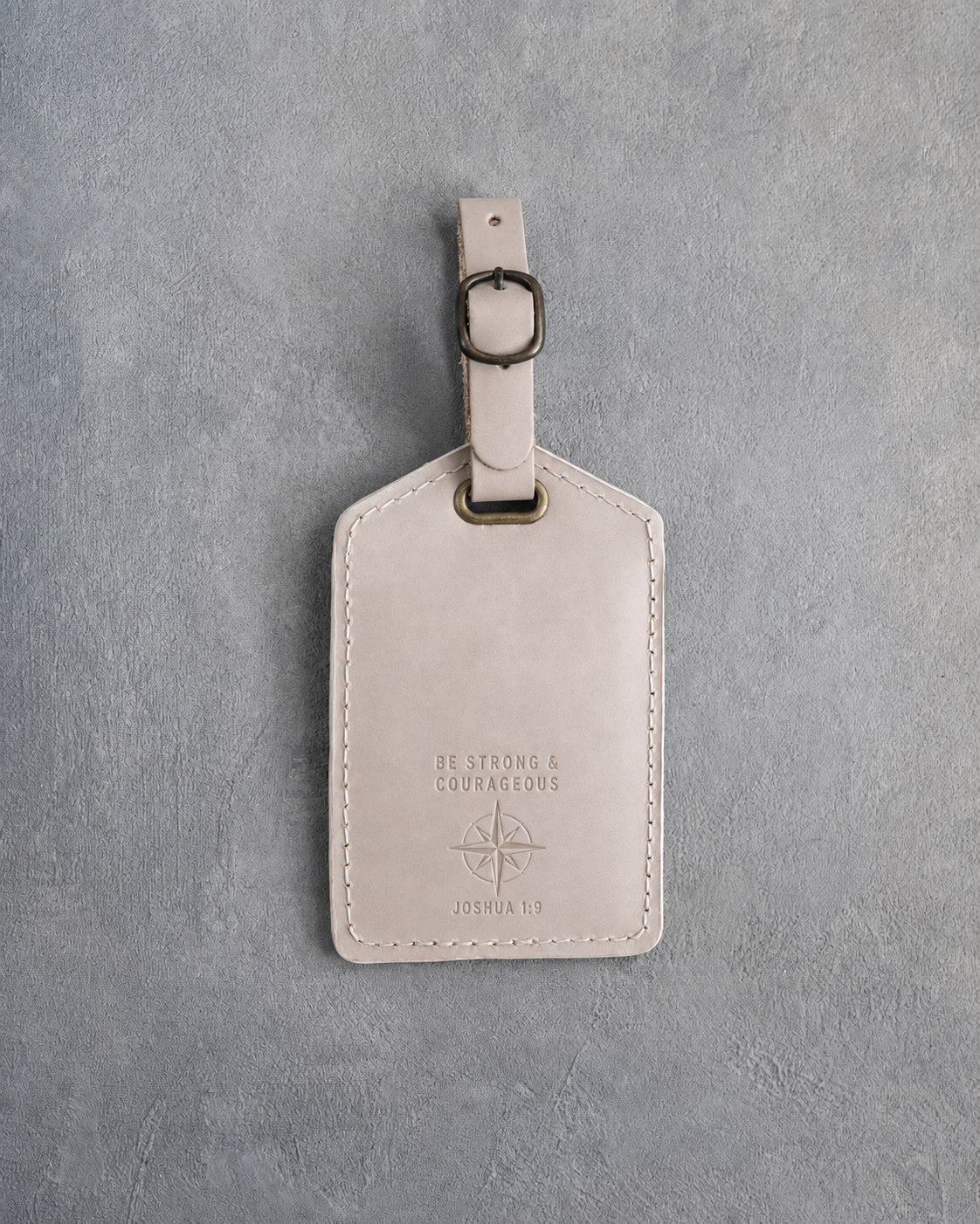 Be Strong & Courageous Joshua 1:9 Gray Sand full-grain leather luggage tag, Christian scripture gift