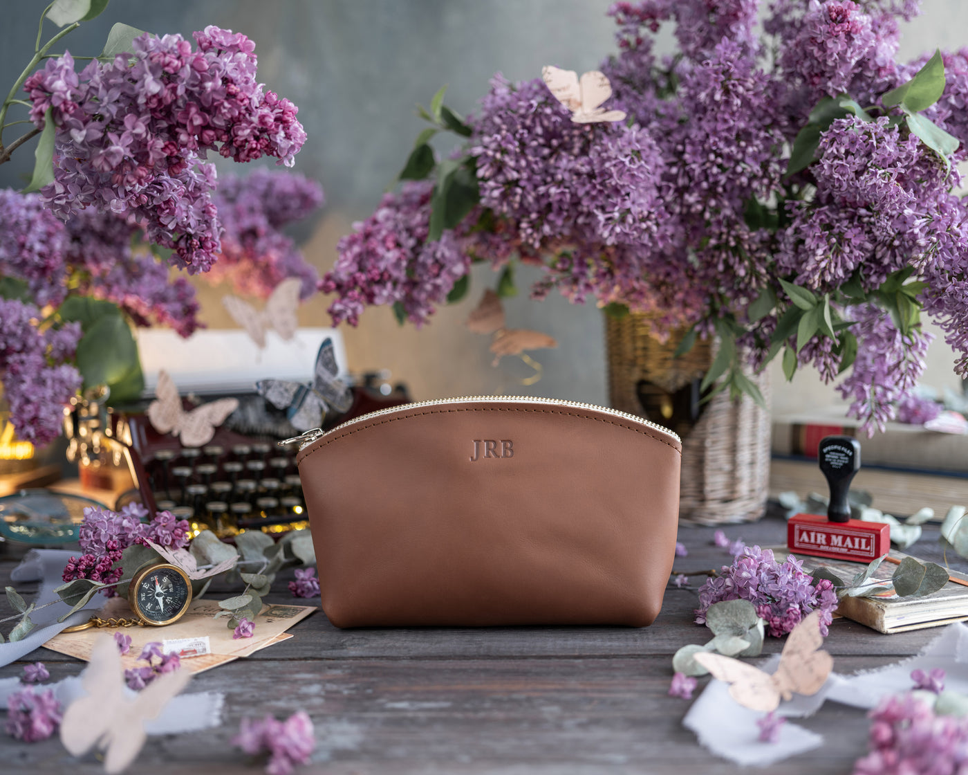 Makeup Bag In Caramel Leather