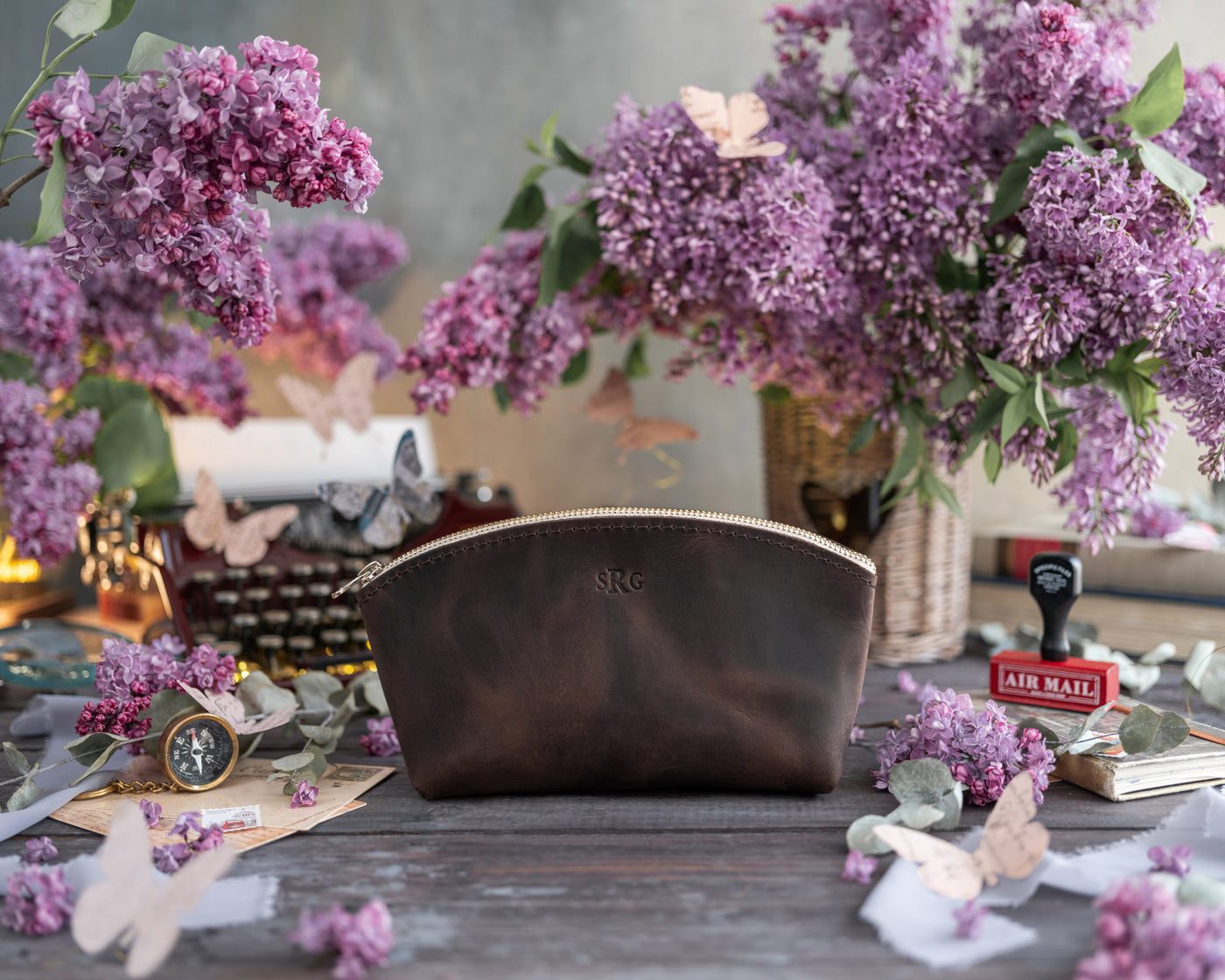 Makeup Bag In Dark Espresso Leather