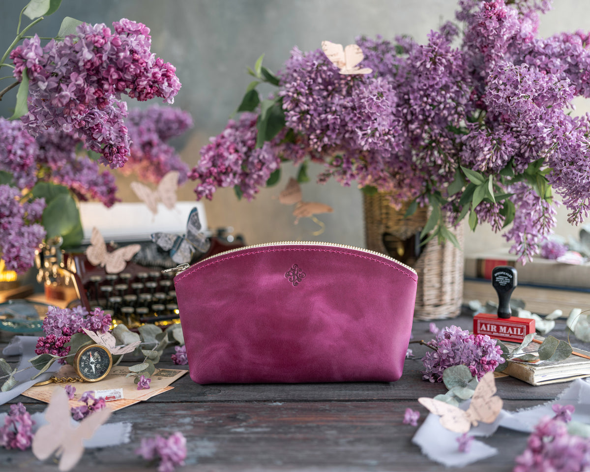 Makeup Bag In Fuchsia Leather