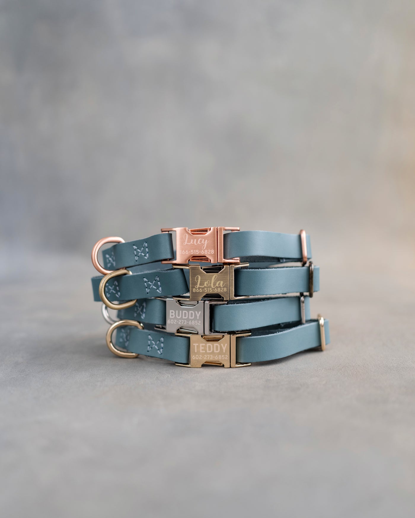 Dog Collar in Turquoise leather with fast release buckle