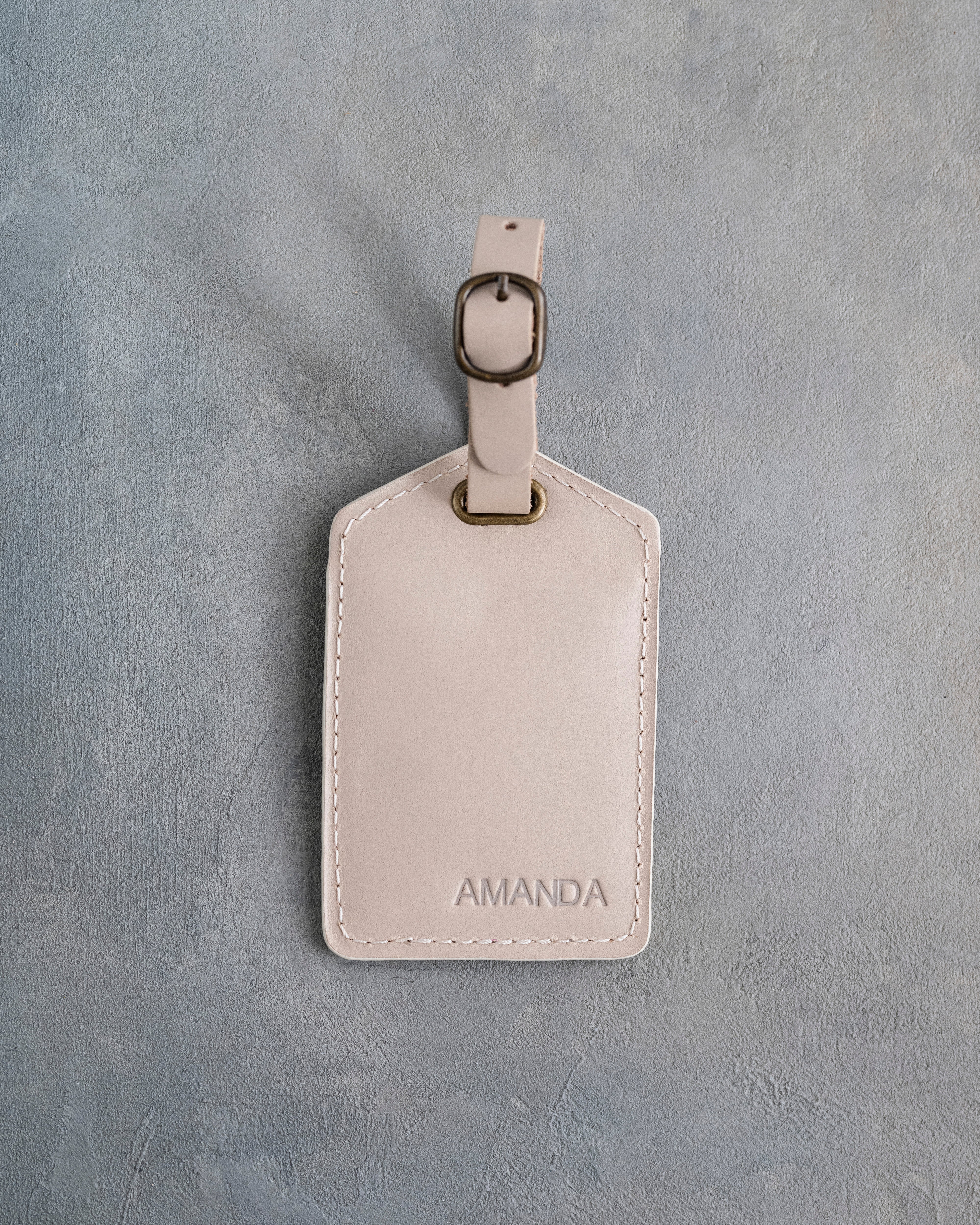 Minimalist Font Luggage Tag in Gray Sand Leather